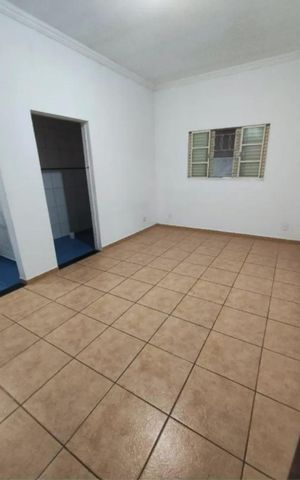 Casa para alugar com 450m², 3 quartos e 2 vagas Casa para alugar com 450m², 3 quartos e 2 vagasQuarto