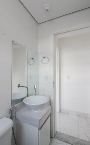 Apartamento à venda com 120m², 2 quartos e 2 vagas Apartamento à venda com 120m², 2 quartos e 2 vagasBanheiro Social