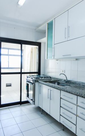 Apartamento à venda com 75m², 3 quartos e 2 vagasCozinha