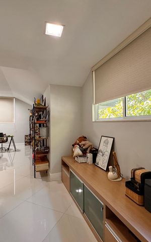 Casa de condomínio à venda com 340m², 4 quartos e 3 vagas Casa de condomínio à venda com 340m², 4 quartos e 3 vagasSuíte 3 (Master)