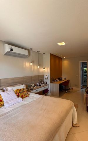 Casa de condomínio à venda com 340m², 4 quartos e 3 vagas Casa de condomínio à venda com 340m², 4 quartos e 3 vagasSuíte 3 (Master)