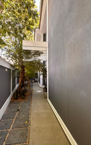 Casa de condomínio à venda com 340m², 4 quartos e 3 vagas