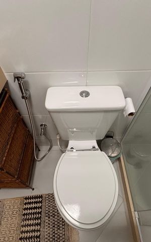 Casa de condomínio à venda com 340m², 4 quartos e 3 vagas Casa de condomínio à venda com 340m², 4 quartos e 3 vagasBanheiro Social