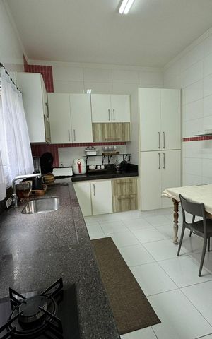 Casa à venda com 185m², 3 quartos e 4 vagasCozinha