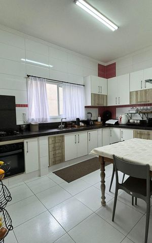 Casa à venda com 185m², 3 quartos e 4 vagasCozinha