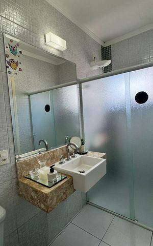 Casa à venda com 185m², 3 quartos e 4 vagasBanheiro
