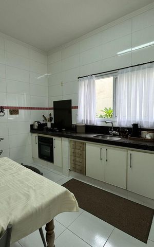 Casa à venda com 185m², 3 quartos e 4 vagasCozinha