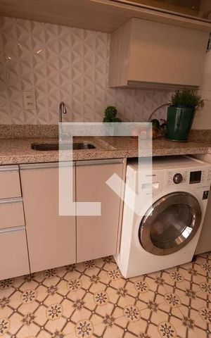 Apartamento para alugar com 62m², 2 quartos e 1 vaga Apartamento para alugar com 62m², 2 quartos e 1 vagaÁrea de serviço