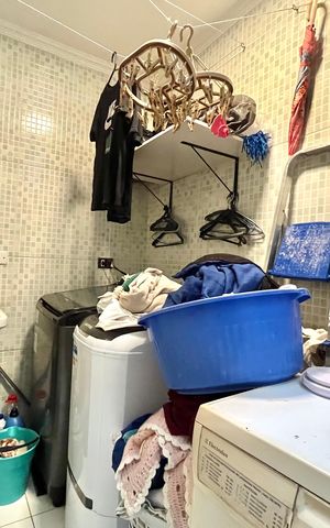 Casa à venda com 150m², 3 quartos e 2 vagas Casa à venda com 150m², 3 quartos e 2 vagasÁrea de Serviço