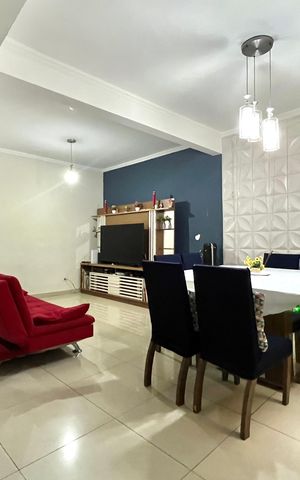 Casa à venda com 150m², 3 quartos e 2 vagas Casa à venda com 150m², 3 quartos e 2 vagasSala