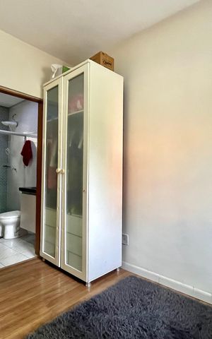Casa à venda com 150m², 3 quartos e 2 vagas Casa à venda com 150m², 3 quartos e 2 vagasSuite 3