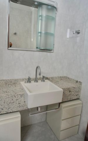 Apartamento para alugar com 138m², 4 quartos e 3 vagas Apartamento para alugar com 138m², 4 quartos e 3 vagasSuíte - Banheiro Torneira