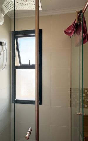 Apartamento para alugar com 57m², 2 quartos e 2 vagas Apartamento para alugar com 57m², 2 quartos e 2 vagasBanheiro