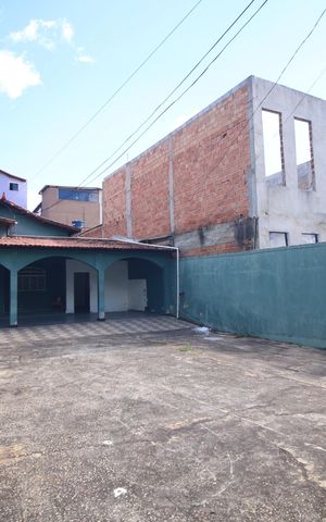Casa à venda com 350m², 4 quartos e 14 vagasQuintal