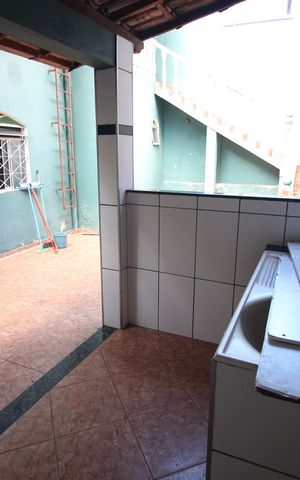 Casa à venda com 350m², 4 quartos e 14 vagasÁrea de Serviço