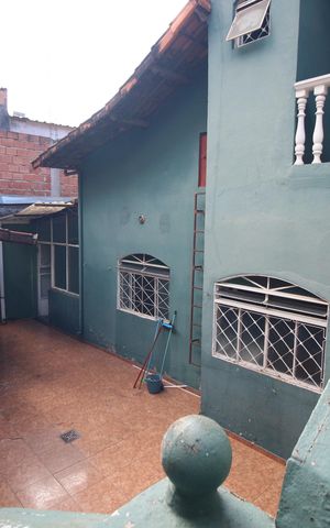 Casa à venda com 350m², 4 quartos e 14 vagasQuintal