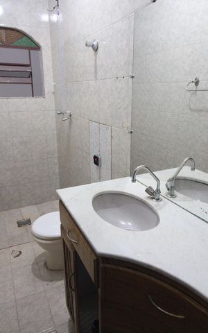 Casa à venda com 350m², 4 quartos e 14 vagasBanheiro