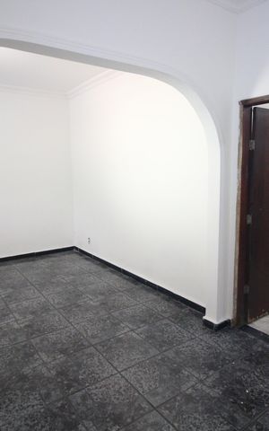 Casa à venda com 350m², 4 quartos e 14 vagasSala