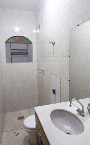 Casa à venda com 350m², 4 quartos e 14 vagasBanheiro