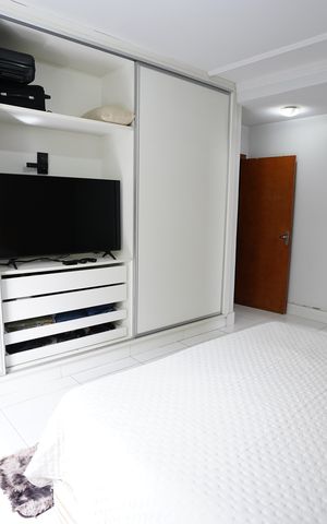 Casa à venda com 220m², 3 quartos e 2 vagas