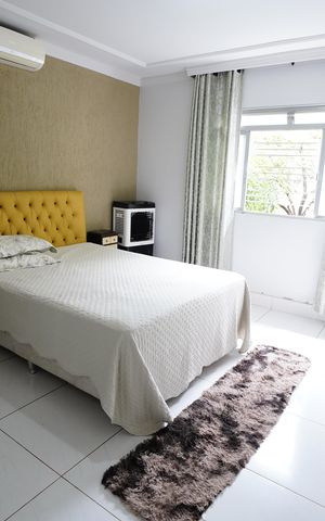 Casa à venda com 220m², 3 quartos e 2 vagas
