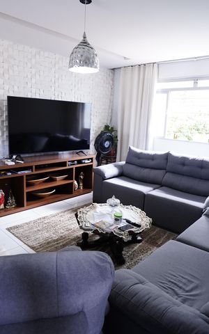Casa à venda com 220m², 3 quartos e 2 vagas