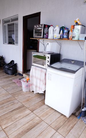 Casa à venda com 220m², 3 quartos e 2 vagas