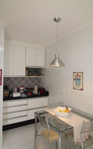 Apartamento à venda com 92m², 3 quartos e 2 vagasCozinha