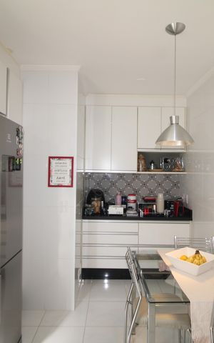 Apartamento à venda com 92m², 3 quartos e 2 vagasCozinha