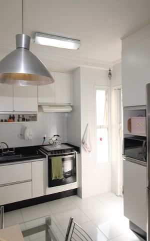 Apartamento à venda com 92m², 3 quartos e 2 vagasCozinha