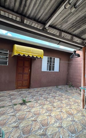 Casa à venda com 163m², 3 quartos e 2 vagasQuintal