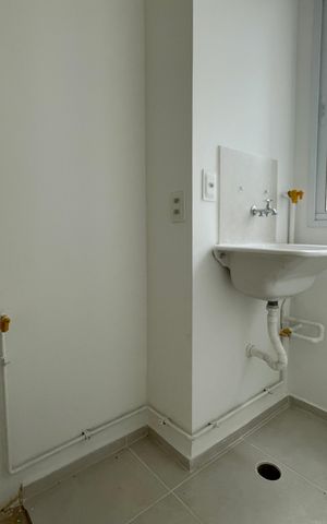 Apartamento à venda com 36m², 2 quartos e sem vaga Apartamento à venda com 36m², 2 quartos e sem vagaÁrea de Serviço