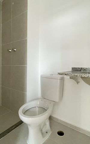 Apartamento à venda com 36m², 2 quartos e sem vaga Apartamento à venda com 36m², 2 quartos e sem vagaBanheiro
