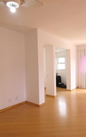 Apartamento à venda com 77m², 2 quartos e 1 vagaSala