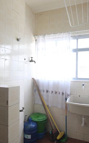 Apartamento à venda com 77m², 2 quartos e 1 vagaÁrea de serviço