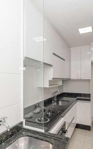 Apartamento à venda com 60m², 2 quartos e 1 vaga Apartamento à venda com 60m², 2 quartos e 1 vagaCozinha e Área de Serviço
