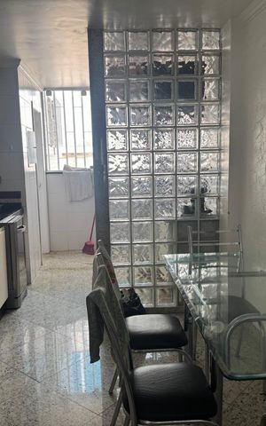 Apartamento para alugar com 147m², 4 quartos e 2 vagasCozinha