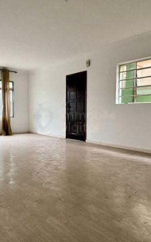 Casa à venda com 164m², 4 quartos e 2 vagas