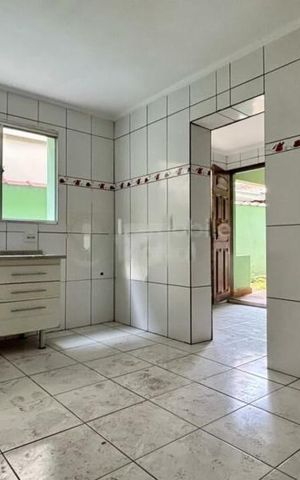 Casa à venda com 164m², 4 quartos e 2 vagas