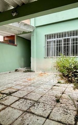 Casa à venda com 164m², 4 quartos e 2 vagas