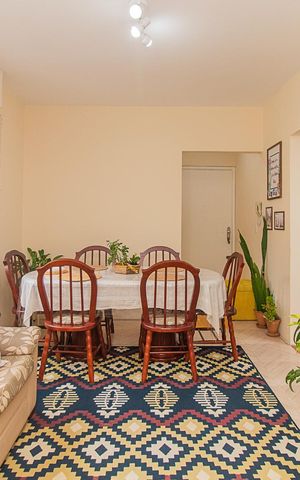 Apartamento à venda com 75m², 3 quartos e sem vagaSala