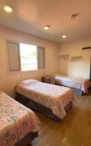 Casa à venda com 277m², 4 quartos e 2 vagas Casa à venda com 277m², 4 quartos e 2 vagasSuíte 1