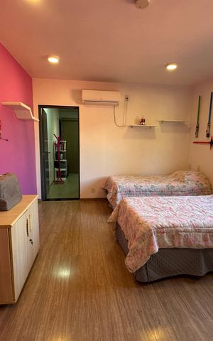 Casa à venda com 277m², 4 quartos e 2 vagas Casa à venda com 277m², 4 quartos e 2 vagasSuíte 1