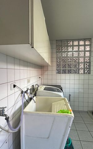 Casa à venda com 277m², 4 quartos e 2 vagas Casa à venda com 277m², 4 quartos e 2 vagasÁrea de Serviço