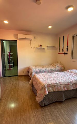 Casa à venda com 277m², 4 quartos e 2 vagas Casa à venda com 277m², 4 quartos e 2 vagasSuíte 1