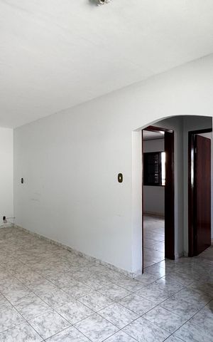 Casa para alugar com 332m², 4 quartos e 2 vagas Casa para alugar com 332m², 4 quartos e 2 vagasSala