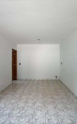 Casa para alugar com 332m², 4 quartos e 2 vagas Casa para alugar com 332m², 4 quartos e 2 vagasSala