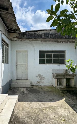 Casa para alugar com 332m², 4 quartos e 2 vagas Casa para alugar com 332m², 4 quartos e 2 vagasÁrea de Serviço