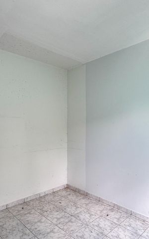 Casa para alugar com 332m², 4 quartos e 2 vagas Casa para alugar com 332m², 4 quartos e 2 vagasQuarto 1