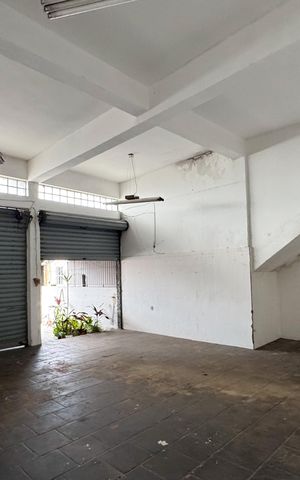 Casa para alugar com 332m², 4 quartos e 2 vagas Casa para alugar com 332m², 4 quartos e 2 vagassalão